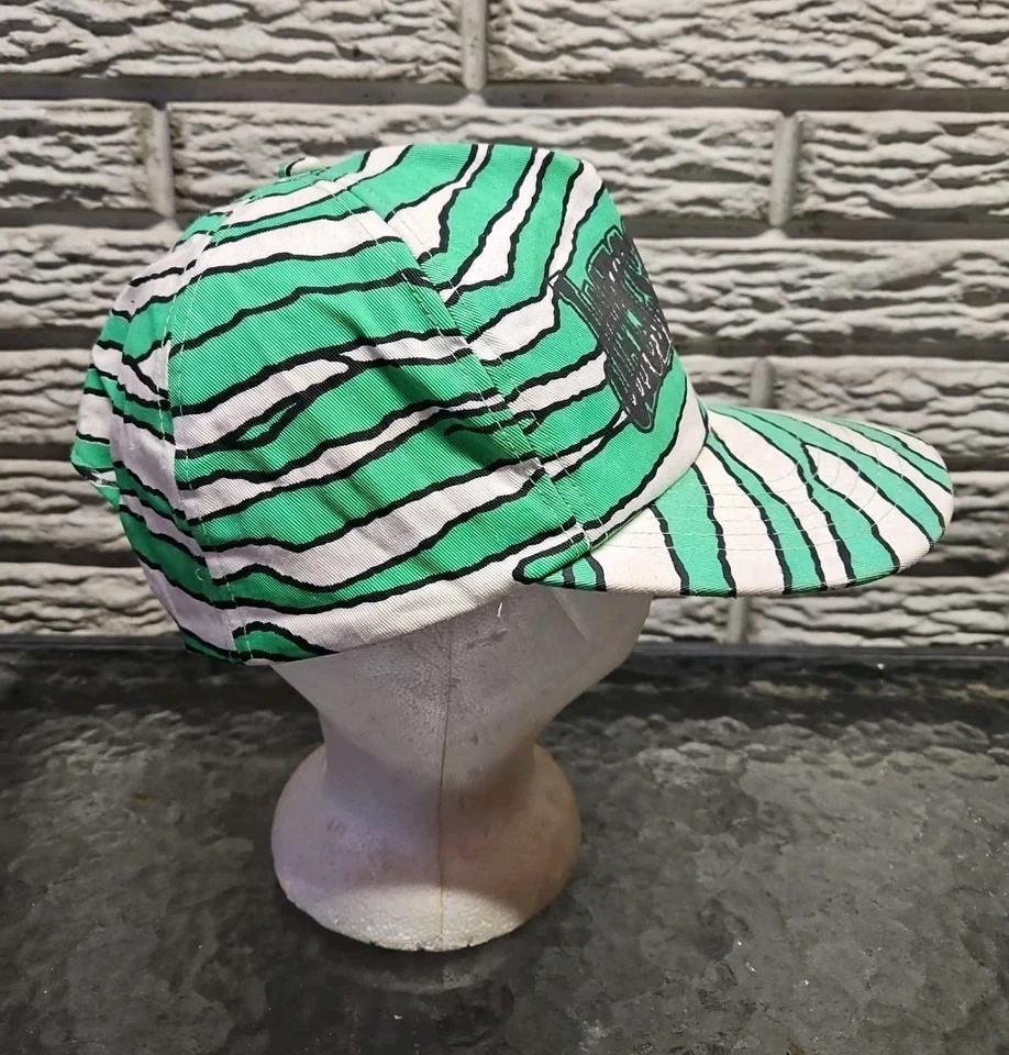 Gorra de béisbol vintage JAckson Hole Zubaz fuerte con cierre a presión verde y blanca Ski Bum Foto 4 de 4