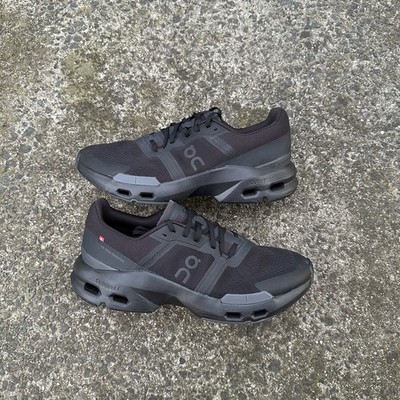 Size 10.5 - ON Cloudpulse Black Eclipse Excellent Condition Comfortable