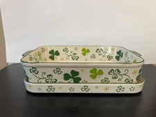 Temp-tations Shamrock 9X13 Baker W/Lid-it