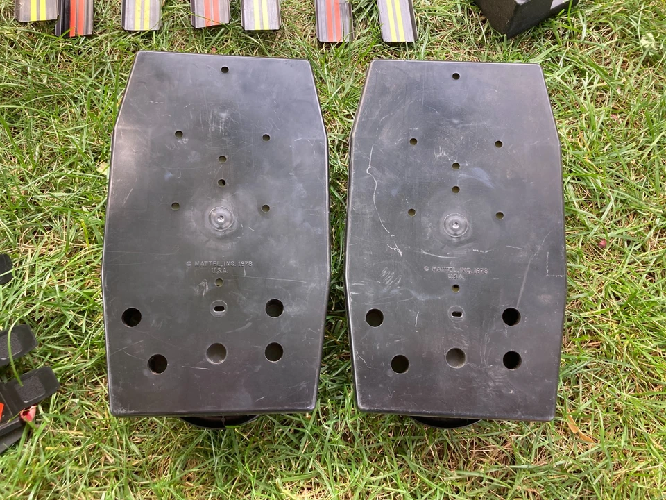 Винтажный набор игрушек Hot Wheels Wipeout гоночный трек 1547 неполный продается как есть на запчасти - Изображение 3 из 4