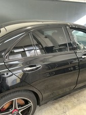 T&uuml;r hinten rechts Mercedes-Benz C-Klasse (W205) 197 (Obsidianschwarz - Metallic