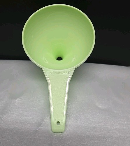 Set Di 2 Imbuti Grandi Tupperware A Forma Di Bacio Hershey's - Marrone E Nero - Utensili Da Cucina - 6