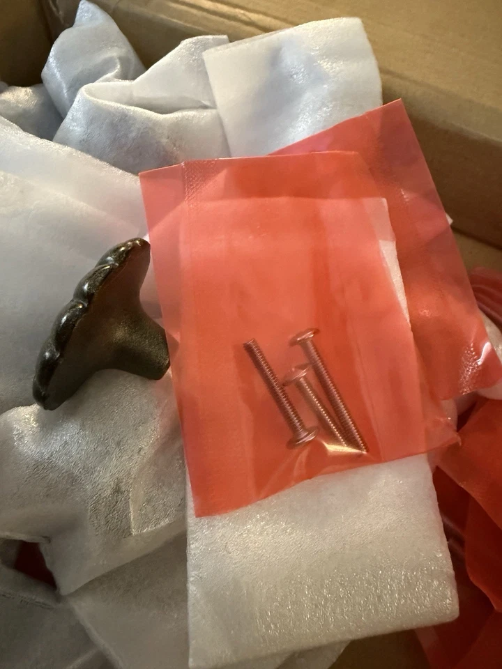 chrysanthemum-shaped decorative knob, drawer pull, antique brass Alloy - Image 3 of 4