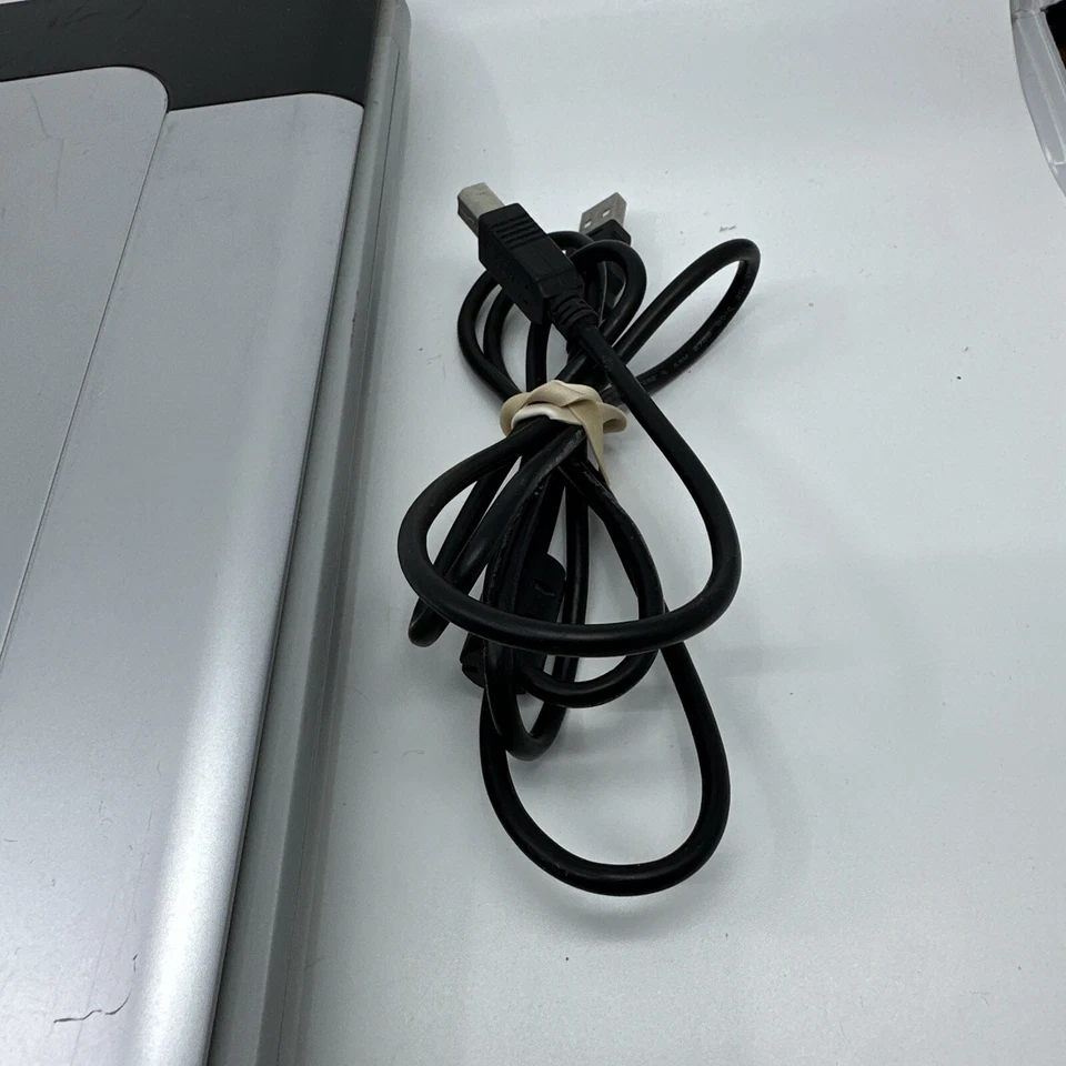 Canon Flatbed Color Scanner CanoScan LiDE 60 F910114 W/ USB Port  H374 - Image 3 of 4