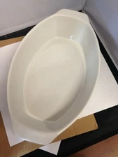 2.5qt Oval Baker White - Threshold