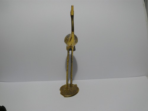 CIGÜEÑA DE LATÓN ALTA DE COLECCIÓN EN LIRIO ALMOHADILLA. - Imagen 3 de 9