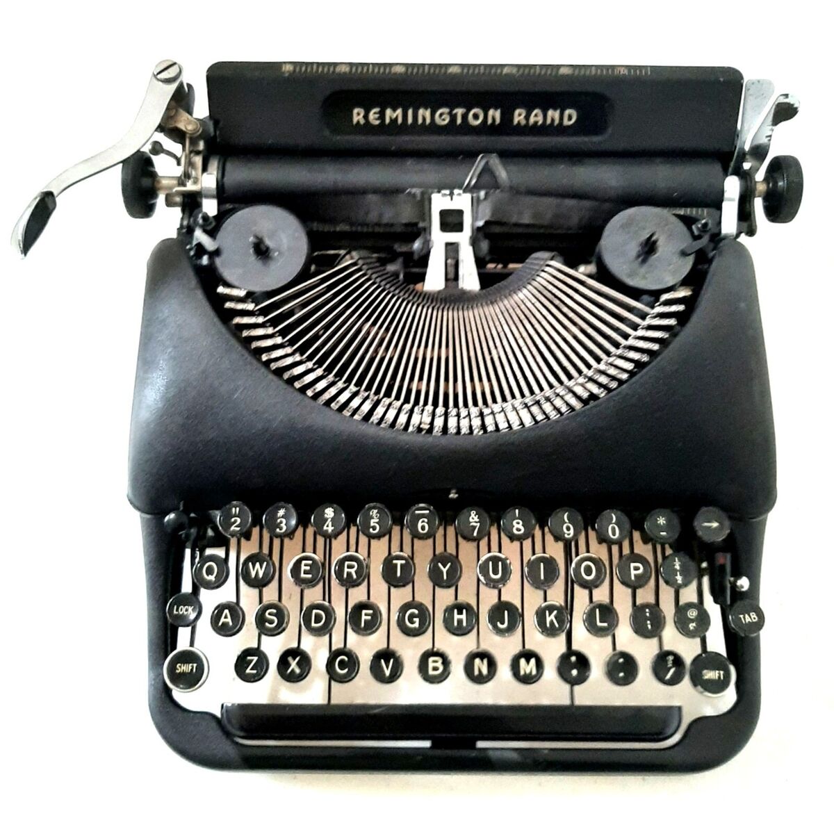 1945 Remington Rand Typewriter Deluxe Model 5 B1237617 with 1945 Remington Rand Typewriter Deluxe Model 5 B1237617 with