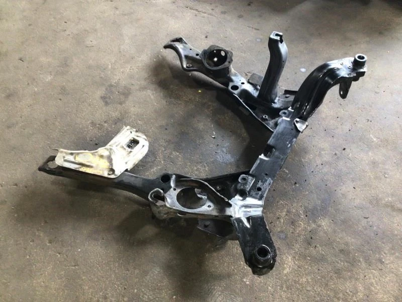 BMW 535XI 2008 2010 suspensión delantera travesaño subchasis OEM+ Foto 3 de 4