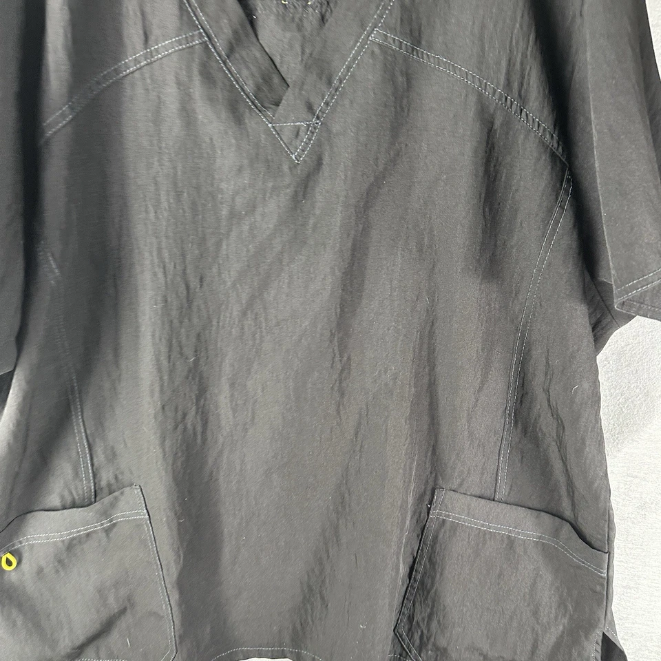 Blusa Médica Estampada Wonder Wink Four Elástica 4 Negra Cuello en V para Mujer 3XL Enfermera Foto 3 de 4