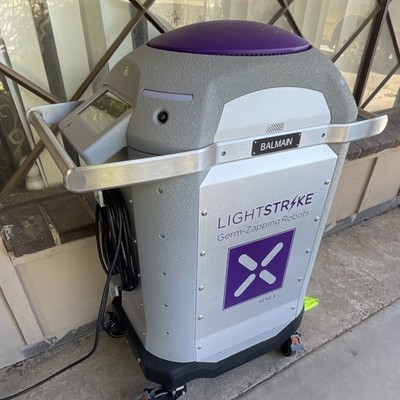 Xenex LightStrike Germ-Zapping UV Disinfection Robot Medical Biological Lab