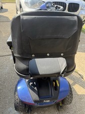 PRIDE VICTORY 10 3-WHEEL SCOOTER 400-pound weight capacity speeds up to 5.3 mph.