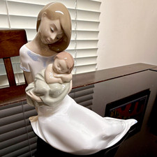 Lladró NAC Porcelain Mother & Baby Figurine Hand Painted Glazed DAISA 2002