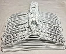 ANTI SLIP PLASTIC HANGERS 24 WHITE RUBBER GRIPS 17 inches NIP