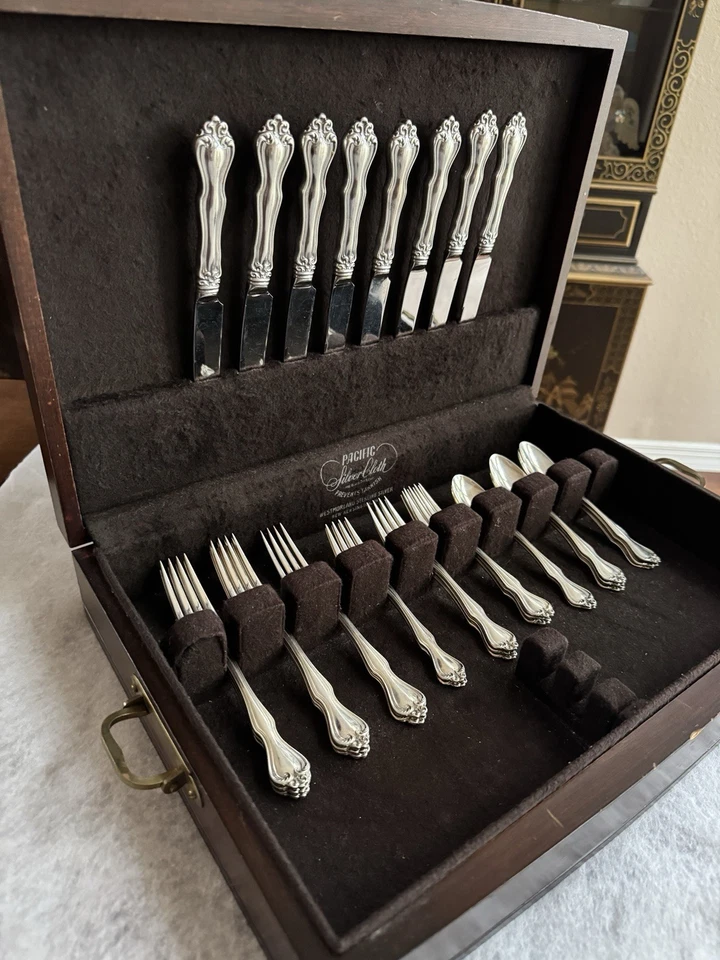 Juego de cubiertos George & Martha de plata de ley de Westmorland para 8 personas 32 piezas Foto 4 de 4