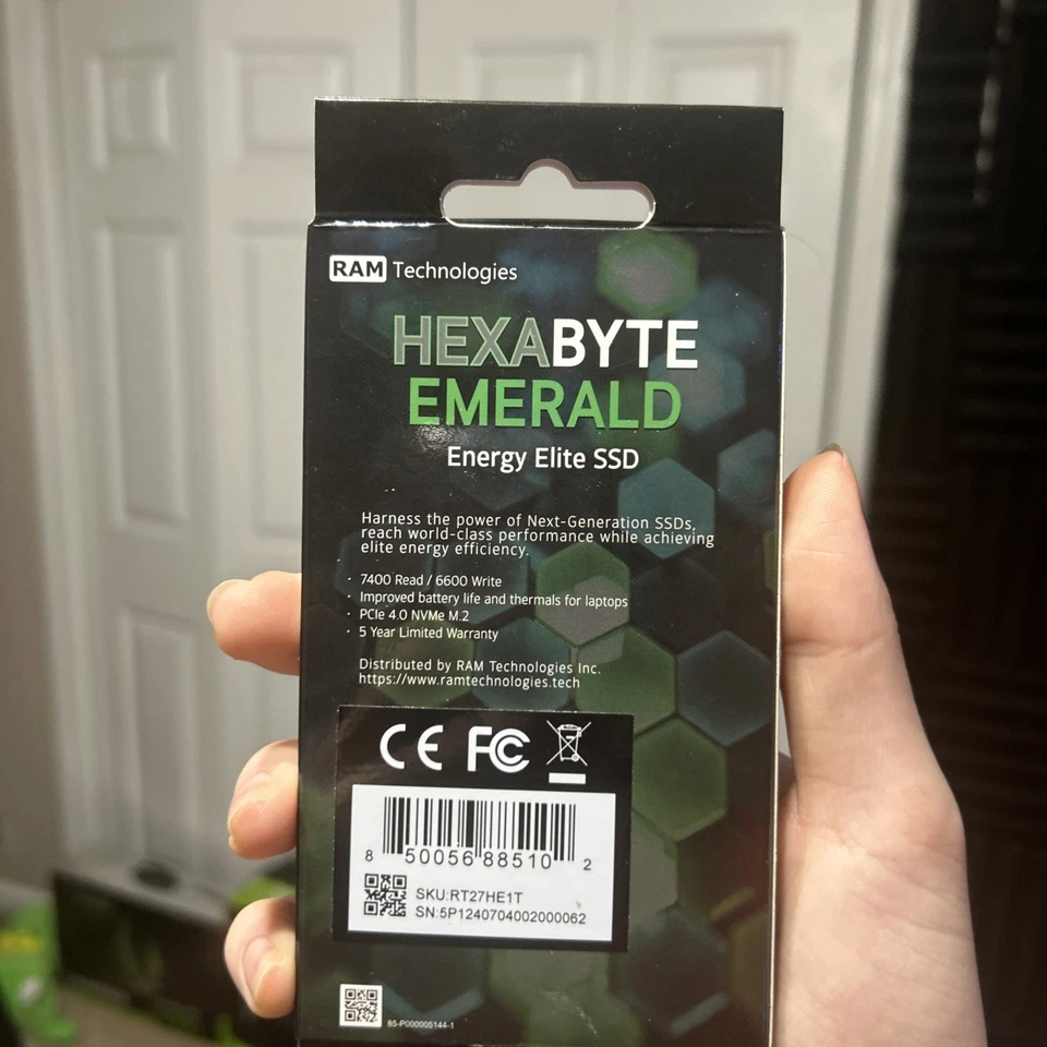 (NEW) RAM Technologies: Hexabyte Emerald Internal SSD- 1TB - Image 3 of 4