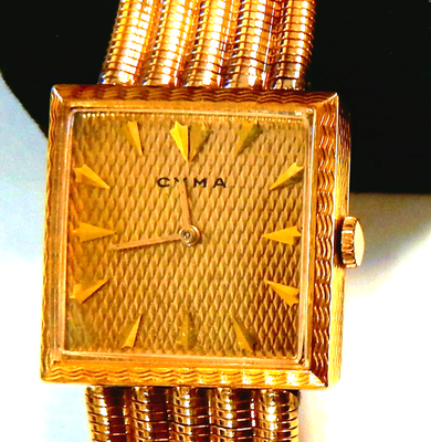 Mid Century Cyma Solid 18K Gold Case & Band Midsize Wrist Watch