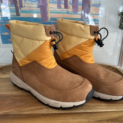 Danner Cloud Cap New Snow Sneaker Boots Women s 9 Gorpcore Outdoor Hiking Trail