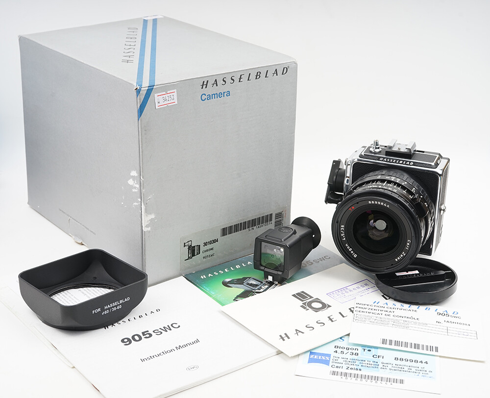 EX+ Hasselblad 905swc silver w/ biogon 38mm CFi