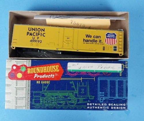 Roundhouse UNION PACIFIC 50 pies enchufe puerta caja coche escala HO 409192 | Zustand: Used