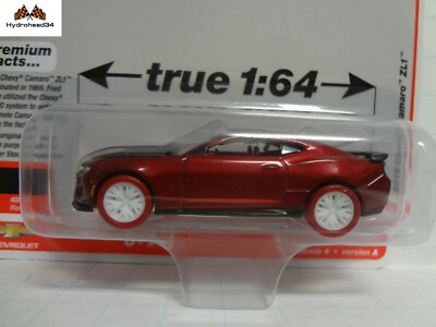 Auto World Ultra Red Chase 2019 Chevy Camaro ZL1 - AW64332 A - 1:64 Scale chs