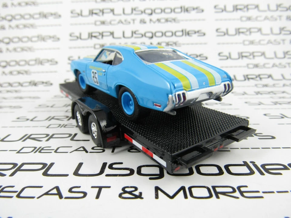 Greenlight LOOSE Track Day: 1970 OLDSMOBILE GRABBER CUTLASS 442 w/Car Trailer - Image 3 of 4