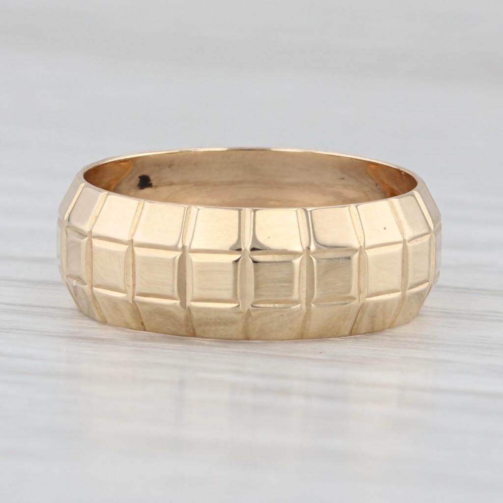Beveled Band Ring 14k Yellow Gold Stackable Wedding Band Size 6.75-image