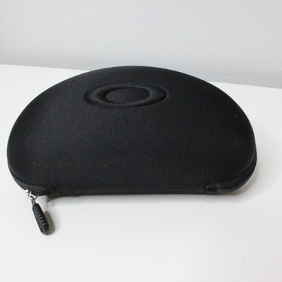 New Oakley Large Soft Vault Sunglass Case Zippered Closure