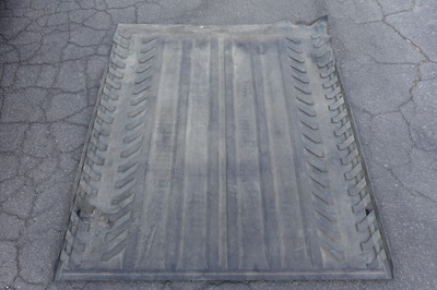 #ad 2002 2013 OEM GM Chevy Avalanche Truck Bed Rubber Mat Rear Cargo Liner W7982 $120.00