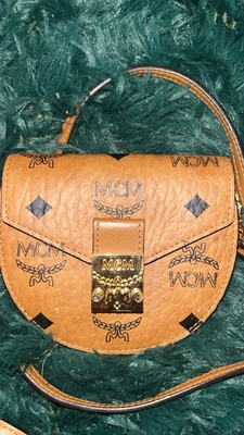 #ad BNWT MCM Patricia Crossbody Visetos Cell Phone Case Bag $750 $75 CA tax $200.00