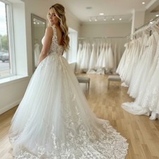 Abito da sposa nuovo con etichette attaccate, colore avorio, taglia 8