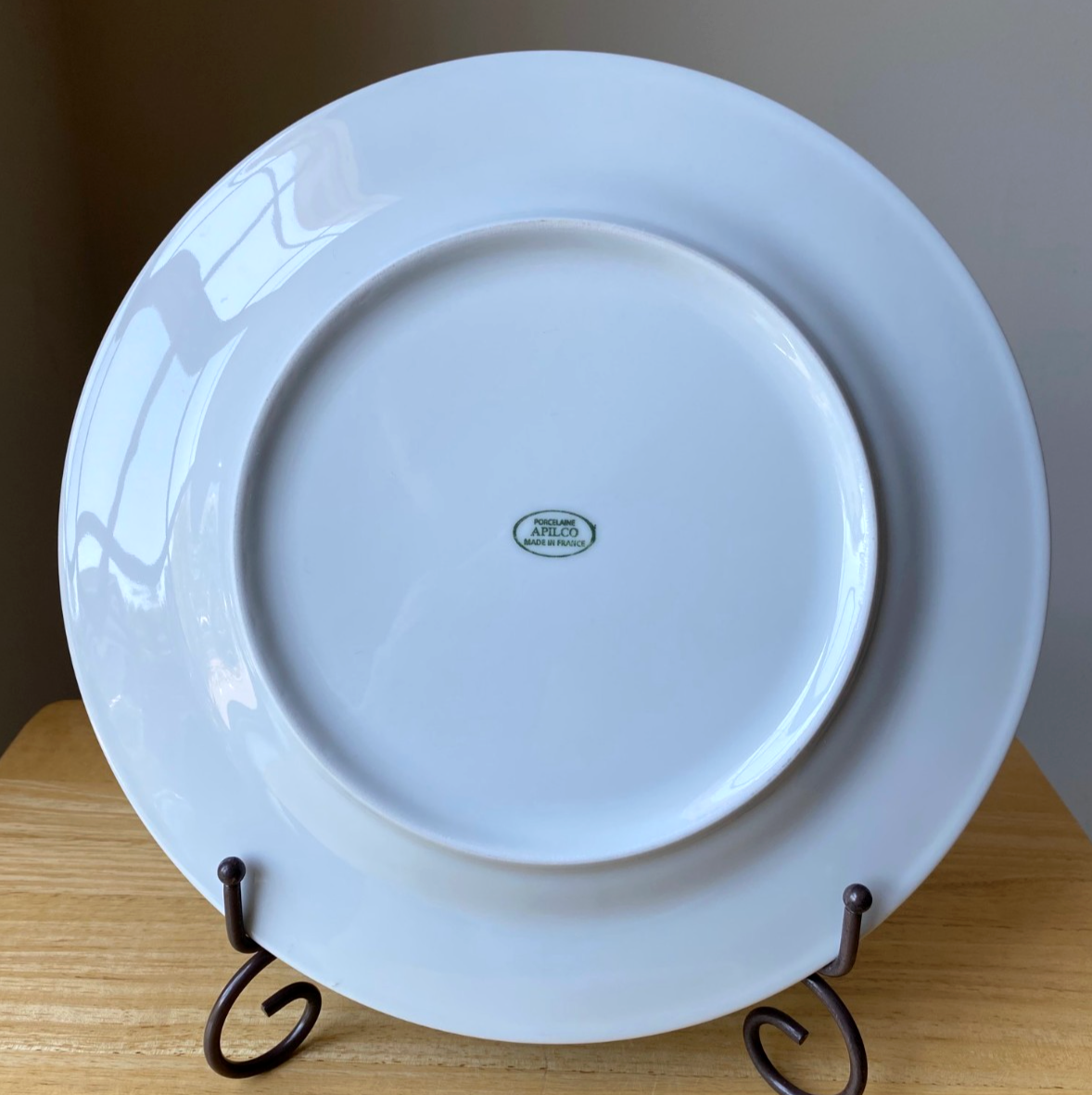 APILCO TUILERIES White Dinner Plate France GUC