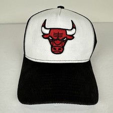 Chicago Bulls New Era 9FORTY Cap Black White Trucker Hat  established 1966  NWT