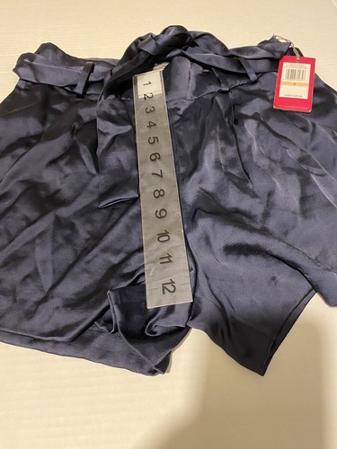 Vince Camuto Size 2 Women’s Classic Navy Blue Pleated Shorts NEW $99 - Picture 6 of 11