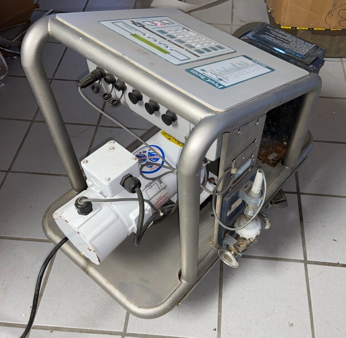 Masterflex B/T Rapid Load Direct Drive Peristaltic Pump 7585 Masterflex B/T Rapid Load Direct Drive Peristaltic Pump 7585