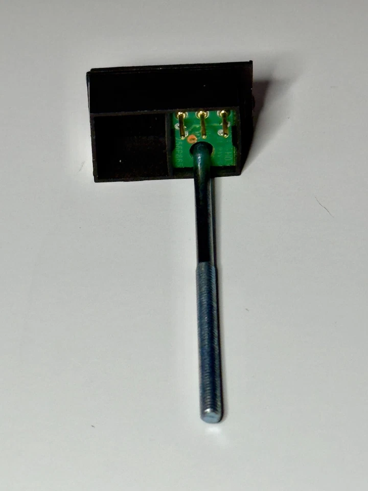 ENCHUFE NOMINAL BAJA TENSIÓN EATON 5720B33G16 2500AMP Foto 3 de 3