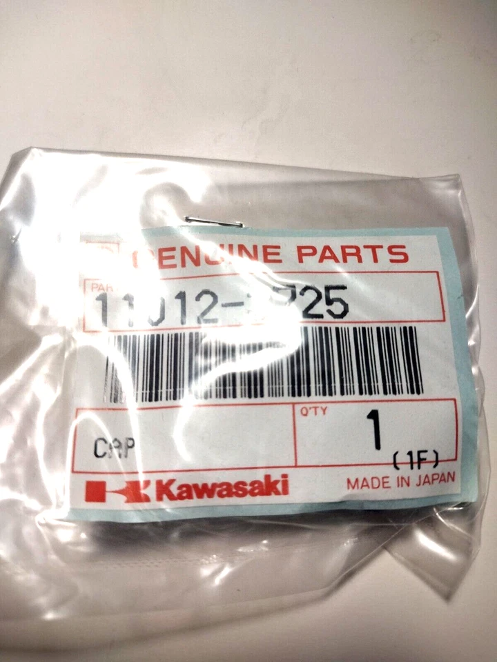 Kawasaki 11012-3725 Black Cap JS650 NOS Jet Ski New OEM - Image 2 of 2