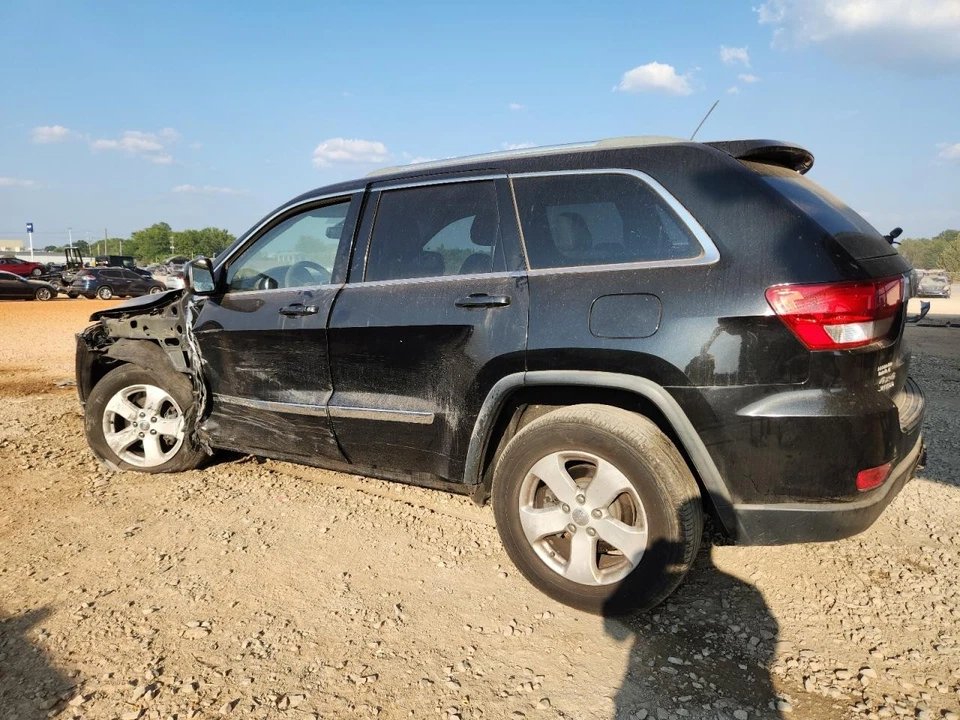 Used Fuel Tank fits: 2011 Jeep Grand cherokee Grade A - Image 2 of 4
