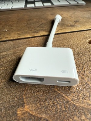 Apple Lightning to HDMI  AV Adapter - MD826AM/A
