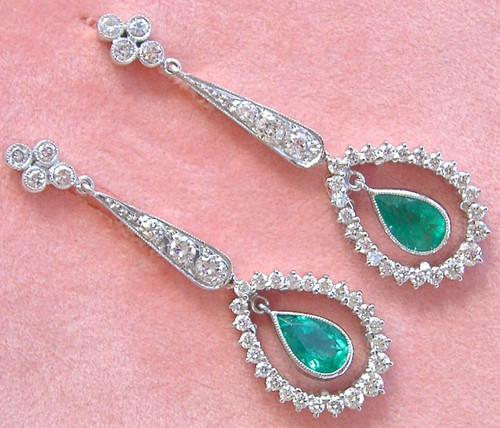 ART DECO 1.70 ctw DIAMOND 1.40 ctw PEAR EMERALD PLATINUM 1.75" COCKTAIL EARRINGS