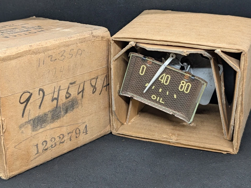 NUEVO 1942 1946 1947 1948 CHRYSLER INDICADOR DE PRESIÓN DE ACEITE INDICADOR DE TABLERO 1232794 Foto 2 de 4