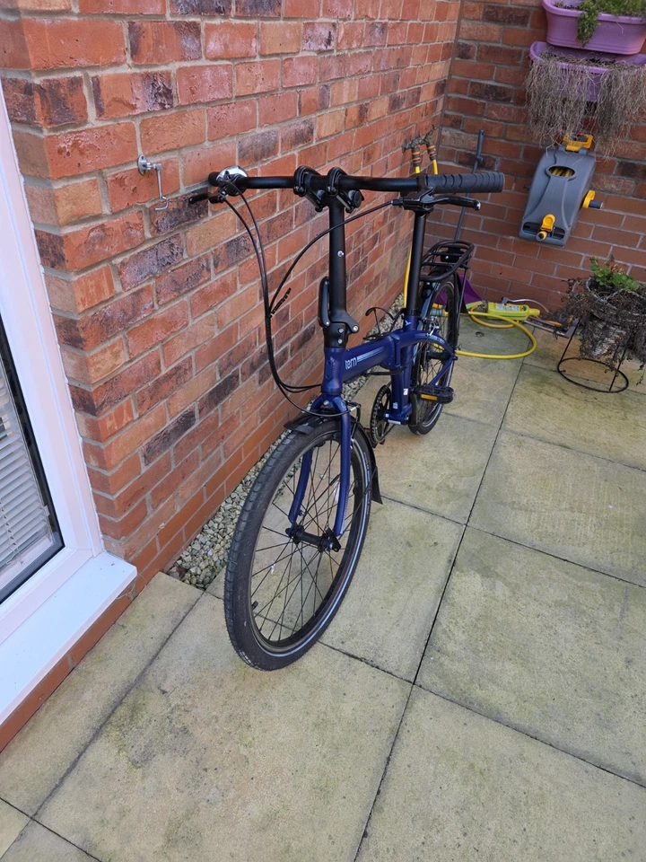 Tern Node D8 Folding Bike Stylish, Compact Ready to Ride. 24 Inch Wheels. - Image 2 of 4