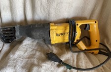 DeWalt DWE304 10 amp Reciprocating Saw 120V V...