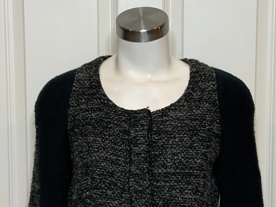Chaqueta de tweed Cartonnier Anthropologie gris y azul con botones a presión brillante, talla M Foto 4 de 4