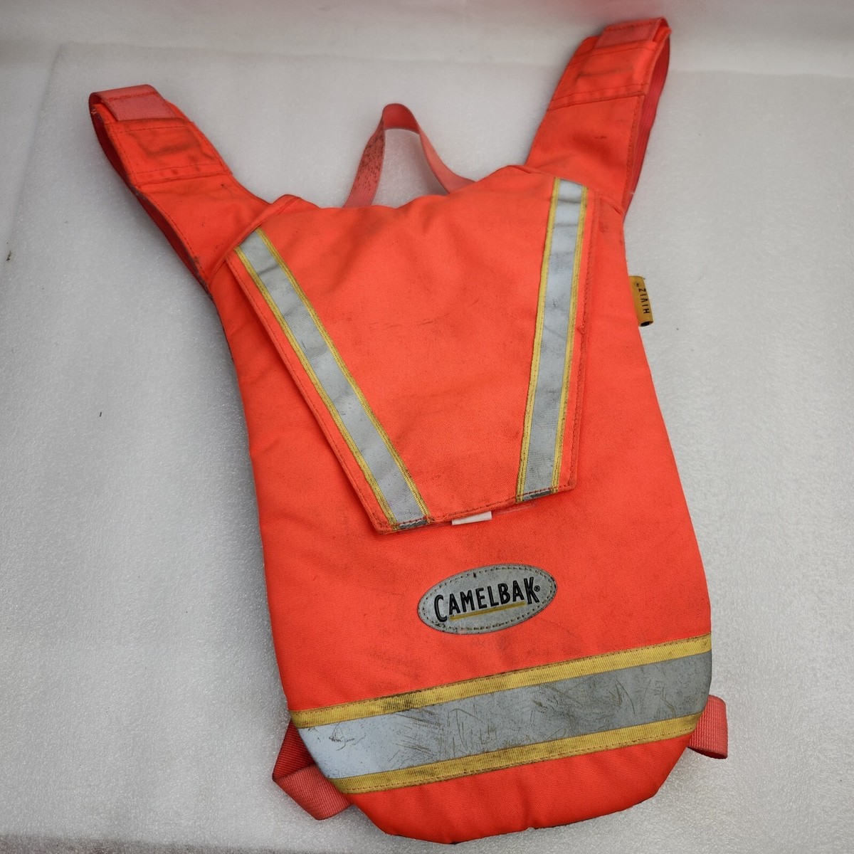 CamelBak 62598 Hi-Viz 70 oz/2L Orange-Hydration Backpack - No