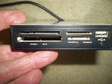 Apacer Media Card Reader P/N: APAE100B