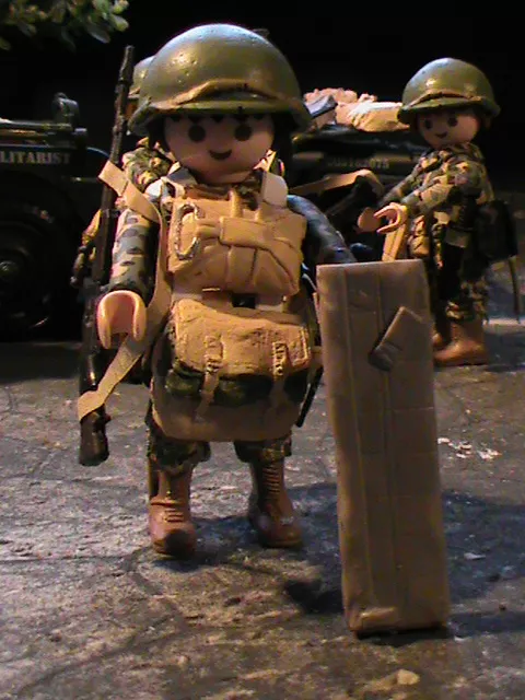 PLAYMOBIL CUSTOM US PARACHUTE BY CHIEF PETTY OFFICER BAT. NEW RIBER