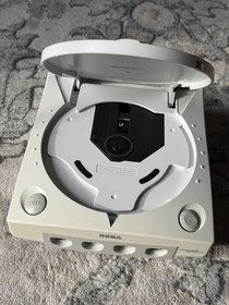 Sega Dreamcast Console BUNDLE HKT-3020 w/ OEM controllers, VMU Memory! Excellent