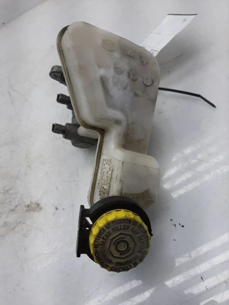 Cilindro maestro de freno estilo clásico 2,4 L para Jeep Patriot 20145 05175093AA Foto 4 de 4