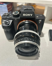 Sony A7R II (42.4MP) + Lente Carl Zeiss 35mm