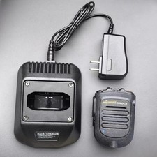 PMLN6714A Charger For Motorola PMMN4095A and PMNN4461A Bluetooth microphones
